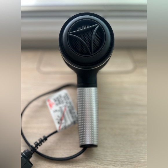 Revlon Black Hair Dryer with Attachments - Picture 6 of 10